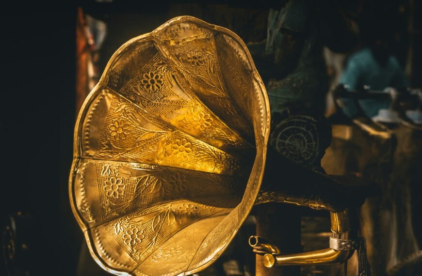 Jack Whitten: The Messenger